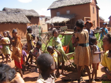 water faucet and kids in Madagascar