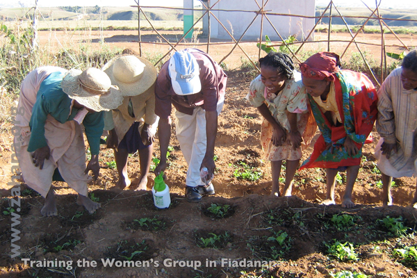 Training the womens group in rural Madagascar - Zahana