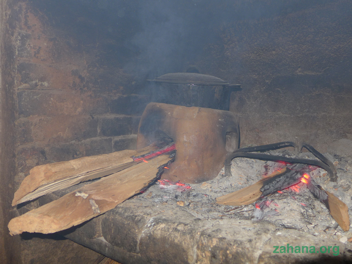Old cookstove traditionally used in Madagascar