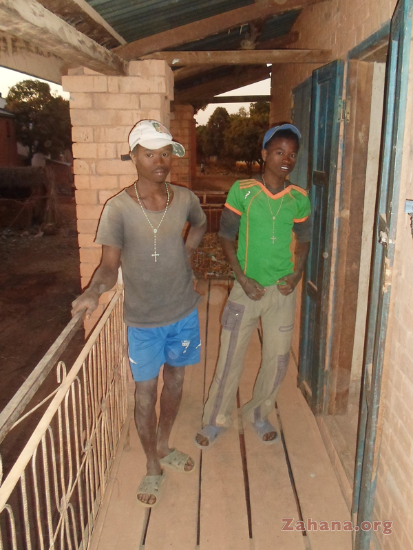 Studying for the highschool entrance exam in rural Madagascar - zahana