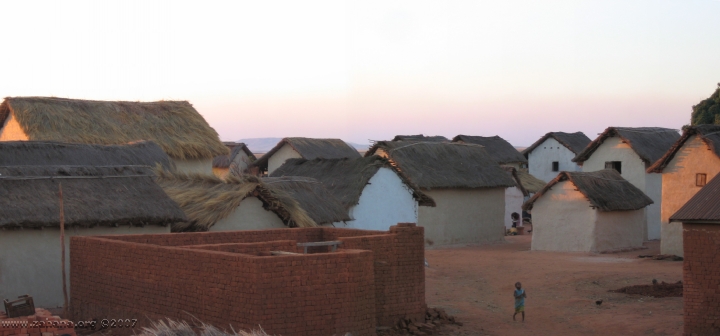 Painted houses in Faidanana